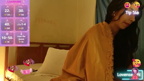 MoonLipson online show from February 8, 4:05 am