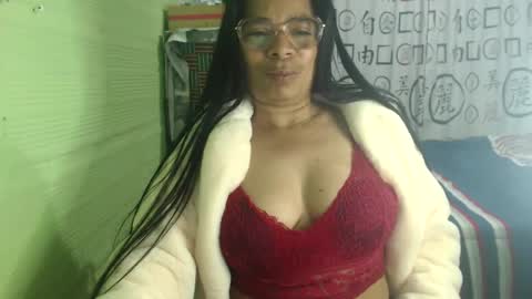 Snapshot of mmaturemessy chatting on September 18, 11:25 pm kelly online show from September 18, 11:25 pm