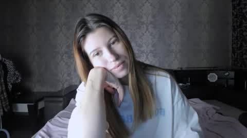 Lili online show from October 20, 9:12 am