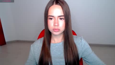 Snapshot of mmm_bananaa_ chatting on October 14, 12:52 pm Beata online show from October 14, 12:52 pm