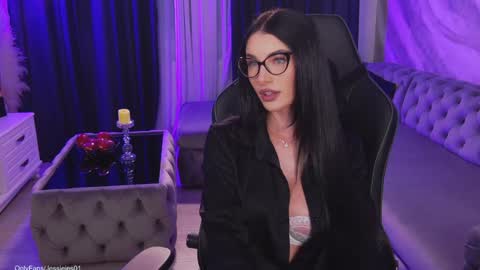 Jessie online show from September 19, 9:47 pm