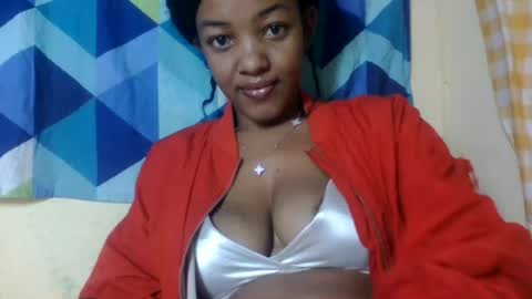 mmyriame online show from July 27, 11:24 pm