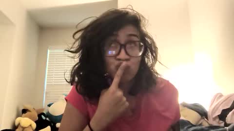 mnmmmmmrosee online show from December 1, 9:17 pm