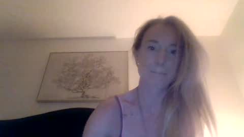 mockingbirds91 online show from June 15, 4:45 am