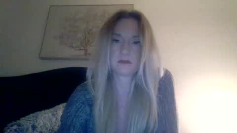 mockingbirds91 online show from June 1, 4:03 am
