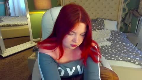 Snapshot of molinmoon chatting on February 5, 7:07 am Rosa online show from February 5, 7:07 am