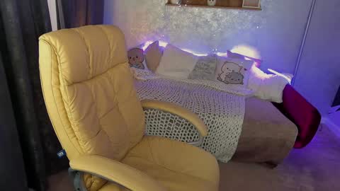 Snapshot of molinmoon chatting on January 15, 6:43 am Rosa online show from January 15, 6:43 am