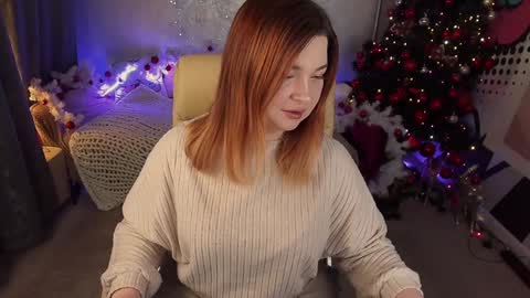 Snapshot of molinmoon chatting on December 13, 1:55 pm Rosa online show from December 13, 1:55 pm