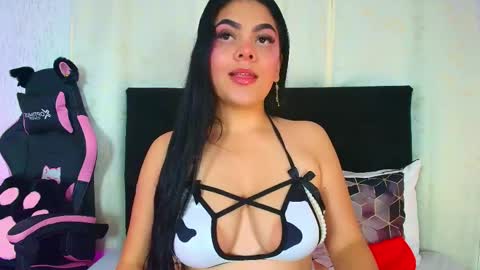 Molly Bick online show from May 23, 5:17 am