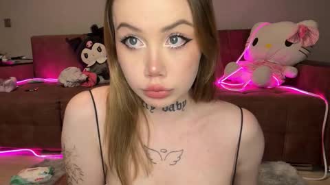 Molly dose online show from March 5, 9:43 pm