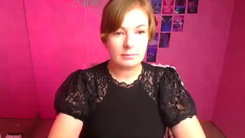 Snapshot of molly_mis chatting on October 18, 11:46 am Molly online show from October 18, 11:46 am