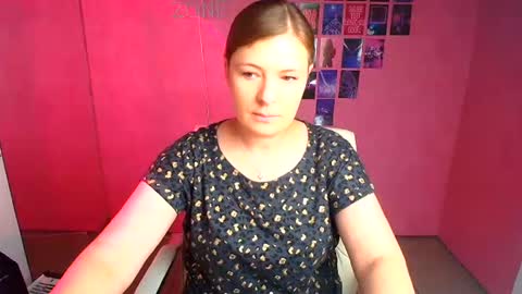 Molly online show from July 6, 11:37 am