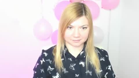 Molly online show from March 11, 12:50 pm