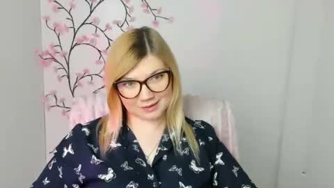 Molly online show from February 24, 12:59 pm