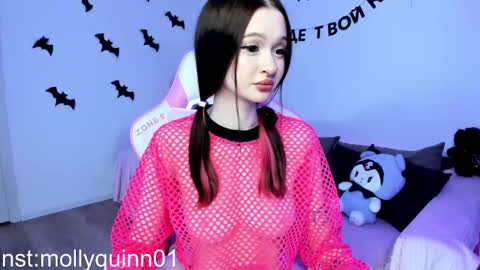 Snapshot of molly_stuart_ chatting on February 17, 12:10 am Molly I will be glad if you help me get 100 thumbs up online show from February 17, 12:10 am