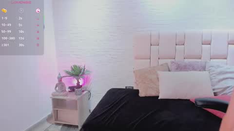 mollycb online show from October 22, 4:06 am