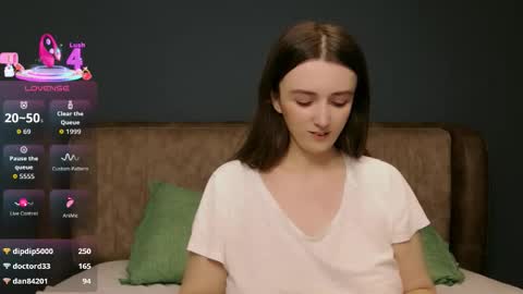 Molly online show from April 9, 6:19 am