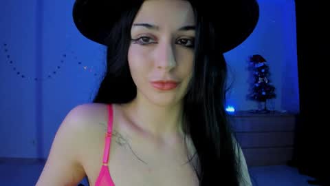 Snapshot of mollyposh chatting on January 10, 6:28 pm Molly online show from January 10, 6:28 pm