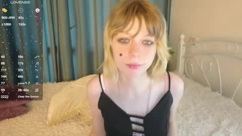 mollysally online show from May 30, 4:10 am