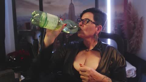 MollySun Nina Randmann online show from October 2, 6:46 pm