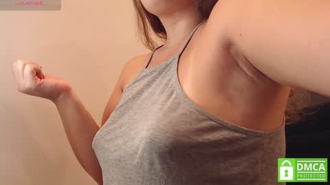 Snapshot of mollywayne chatting on January 31, 12:28 am Molly Join my social networks online show from January 31, 12:28 am