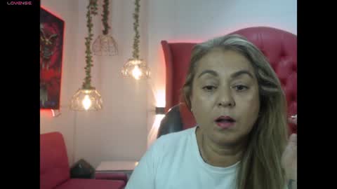 mommy_sex_ online show from August 7, 7:43 pm