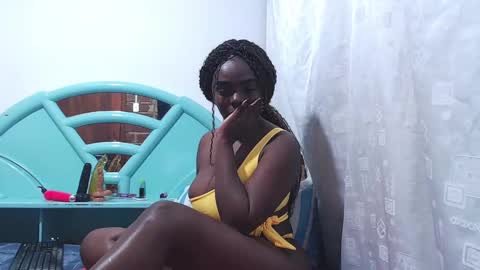  DINAH  online show from February 15, 11:49 pm