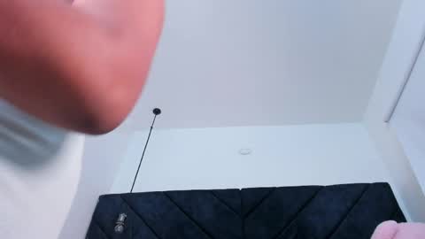 Momo  online show from March 29, 8:57 am