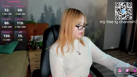 Snapshot of mon1ca_jones chatting on October 17, 1:42 am mon1ca_jones online show from October 17, 1:42 am