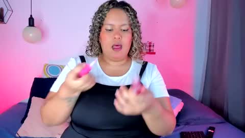 Snapshot of monica_bbw_ chatting on February 23, 12:58 am aleja independent model online show from February 23, 12:58 am