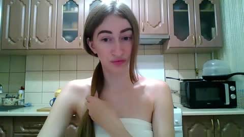 Monica online show from July 28, 9:25 pm