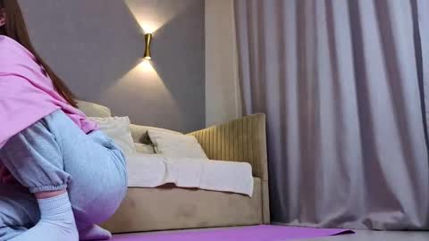 my name is Nika online show from January 7, 5:49 pm