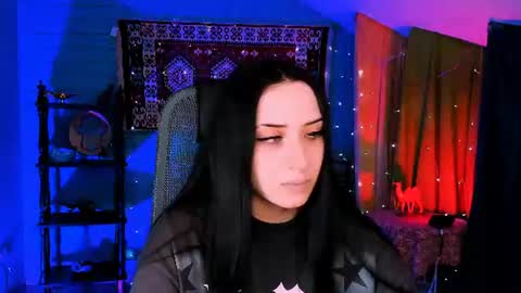 monicalowes online show from July 17, 10:52 am