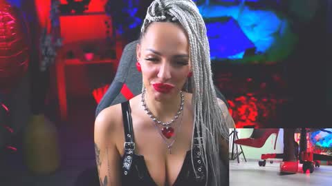 Snapshot of monicamaxwel chatting on February 15, 12:01 pm Monika online show from February 15, 12:01 pm