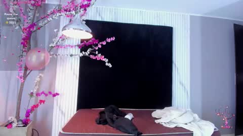 MONIK FOX online show from October 27, 7:52 pm