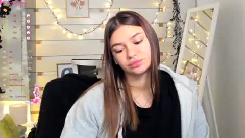 Monika online show from January 9, 2:21 pm