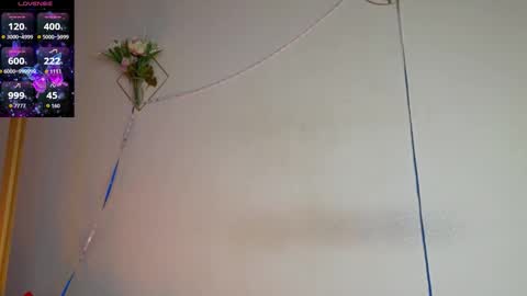 Snapshot of monikate_ chatting on September 17, 9:07 am Himy name Kateim pvt model with hairy pussy online show from September 17, 9:07 am