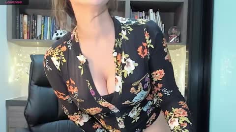 Snapshot of monilee69 chatting on January 7, 8:52 pm Monilee online show from January 7, 8:52 pm