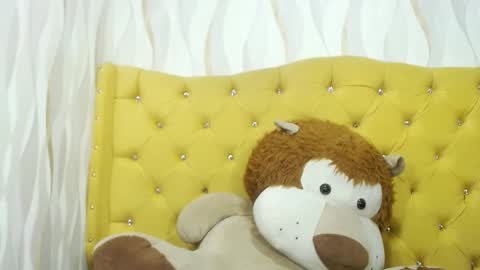 Snapshot of moniquehick chatting on December 23, 2:07 pm Monica online show from December 23, 2:07 pm