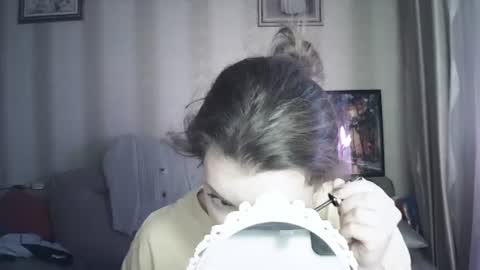 moodiemira online show from June 26, 5:36 pm