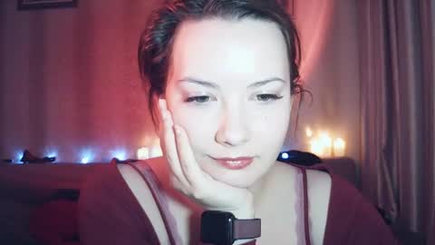 moodiemira online show from February 15, 6:29 pm