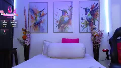 Moon online show from February 20, 7:37 pm