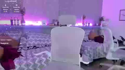 Snapshot of moon_lightt9 chatting on September 26, 1:03 am Sarah online show from September 26, 1:03 am