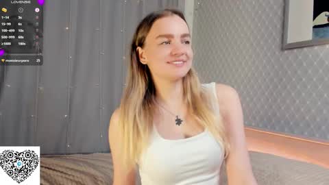 moon_puzzles online show from December 1, 8:11 pm