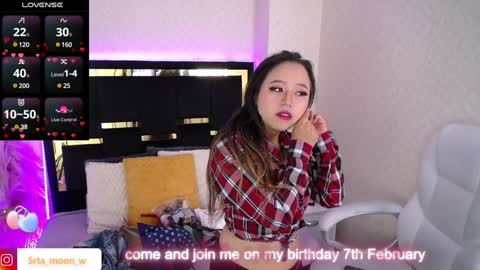 Snapshot of moon_water__ chatting on January 26, 10:55 am Moon Water online show from January 26, 10:55 am
