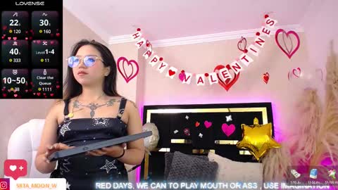 Snapshot of moon_water__ chatting on March 8, 12:07 pm Moon Water online show from March 8, 12:07 pm