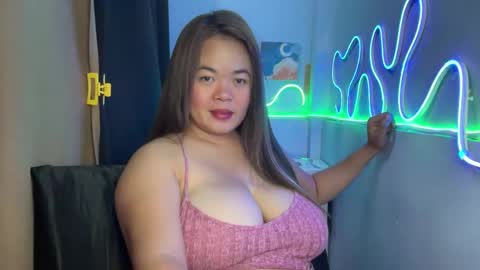 Snapshot of moona_luna21 chatting on September 25, 4:17 pm moona_luna21 online show from September 25, 4:17 pm