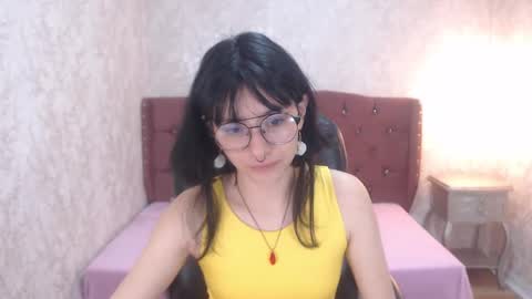 Snapshot of mooncharlotte chatting on February 22, 2:49 pm Charlotte online show from February 22, 2:49 pm