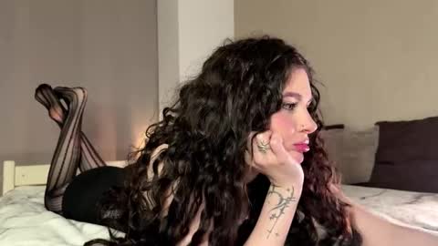 moonfaairy online show from February 21, 6:19 pm