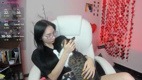 MOON  online show from February 15, 10:31 pm